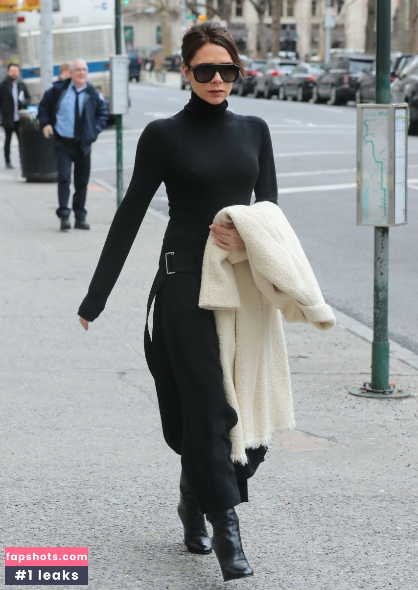 Victoria Beckham gallery photo #757