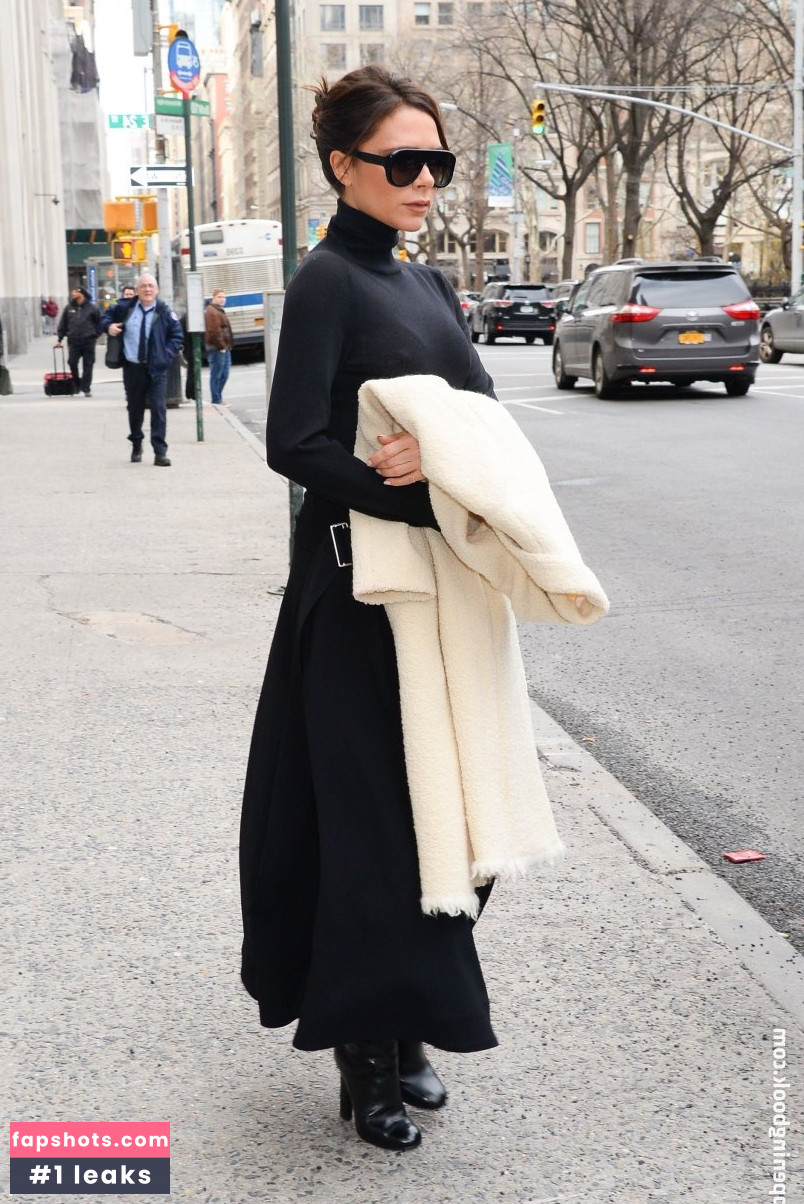 Victoria Beckham gallery photo #762