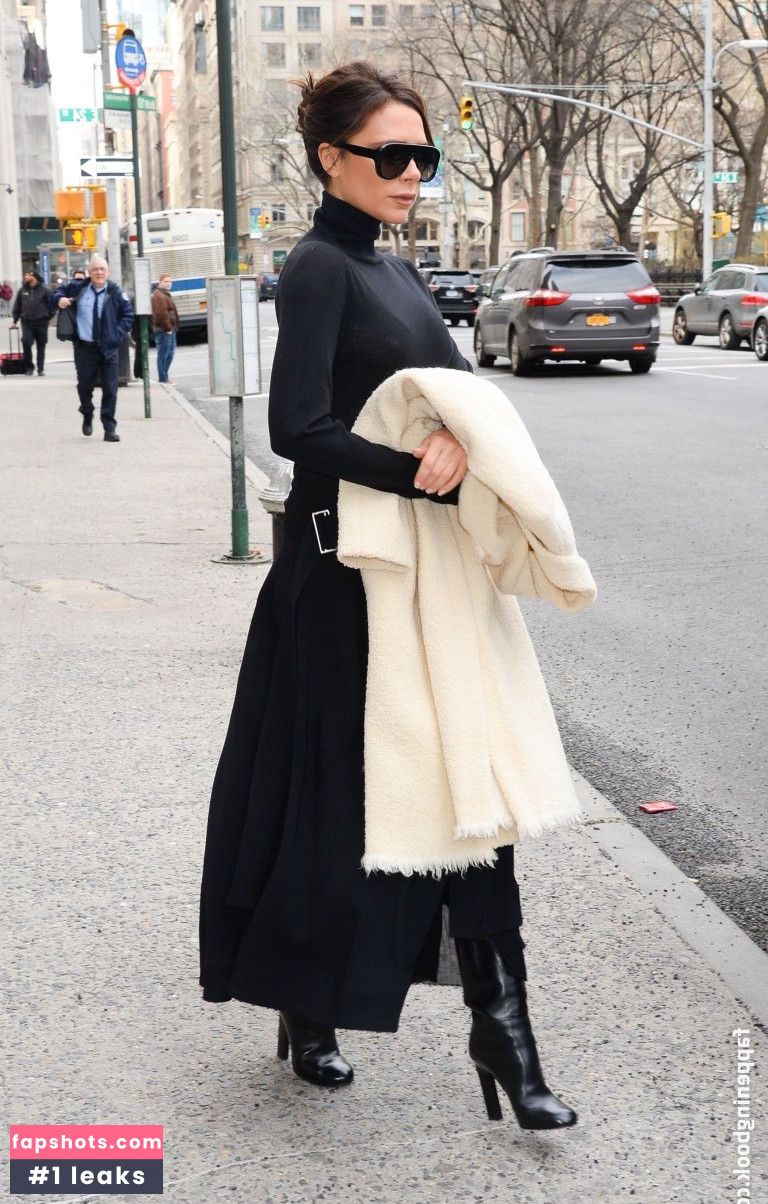 Victoria Beckham gallery photo #764
