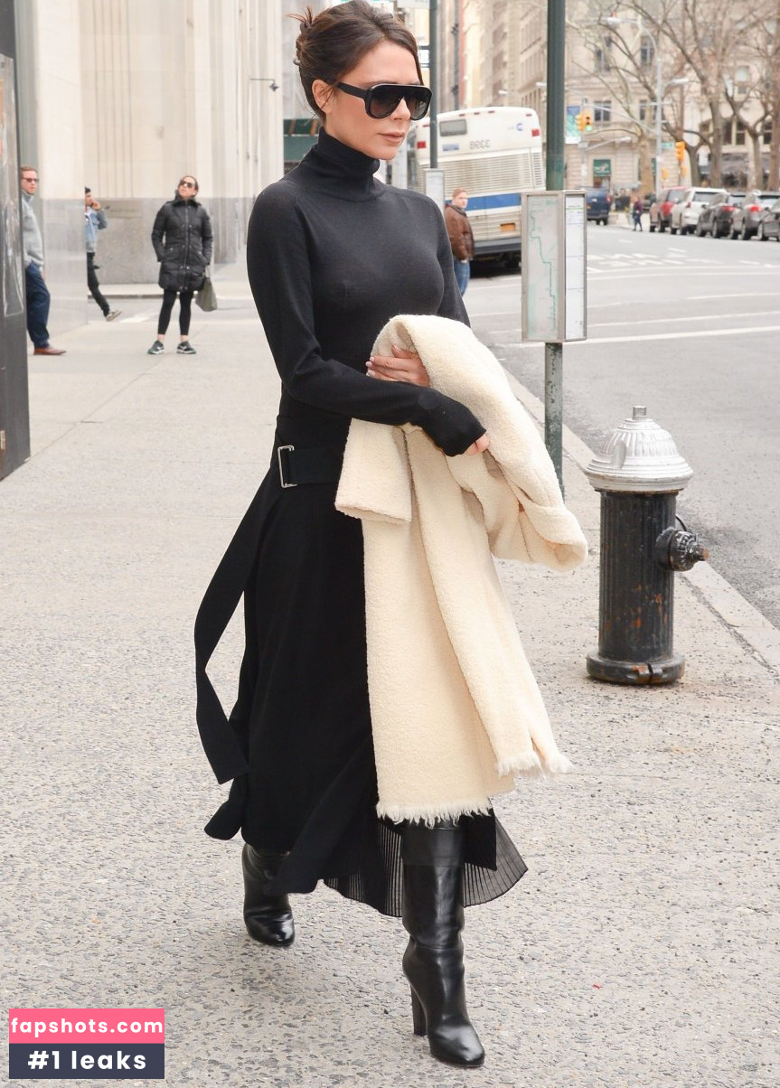 Victoria Beckham gallery photo #765