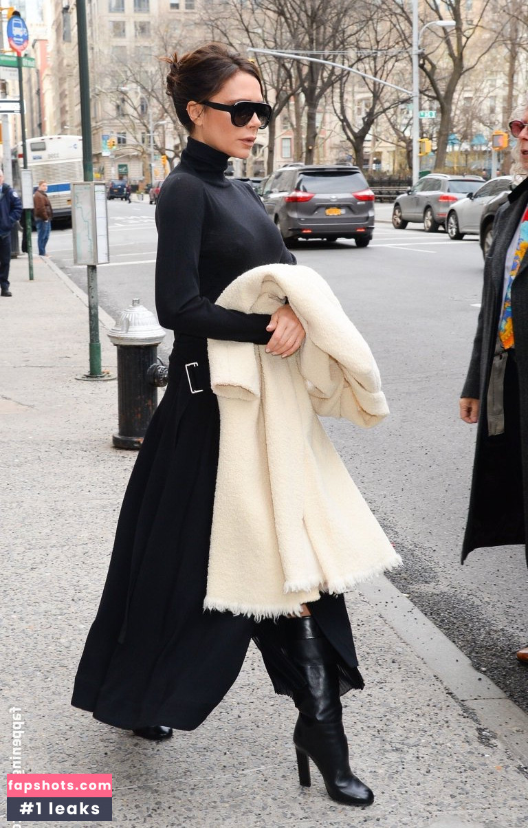 Victoria Beckham gallery photo #766