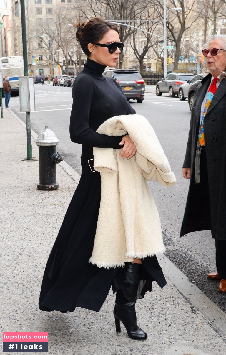 Victoria Beckham gallery photo #768