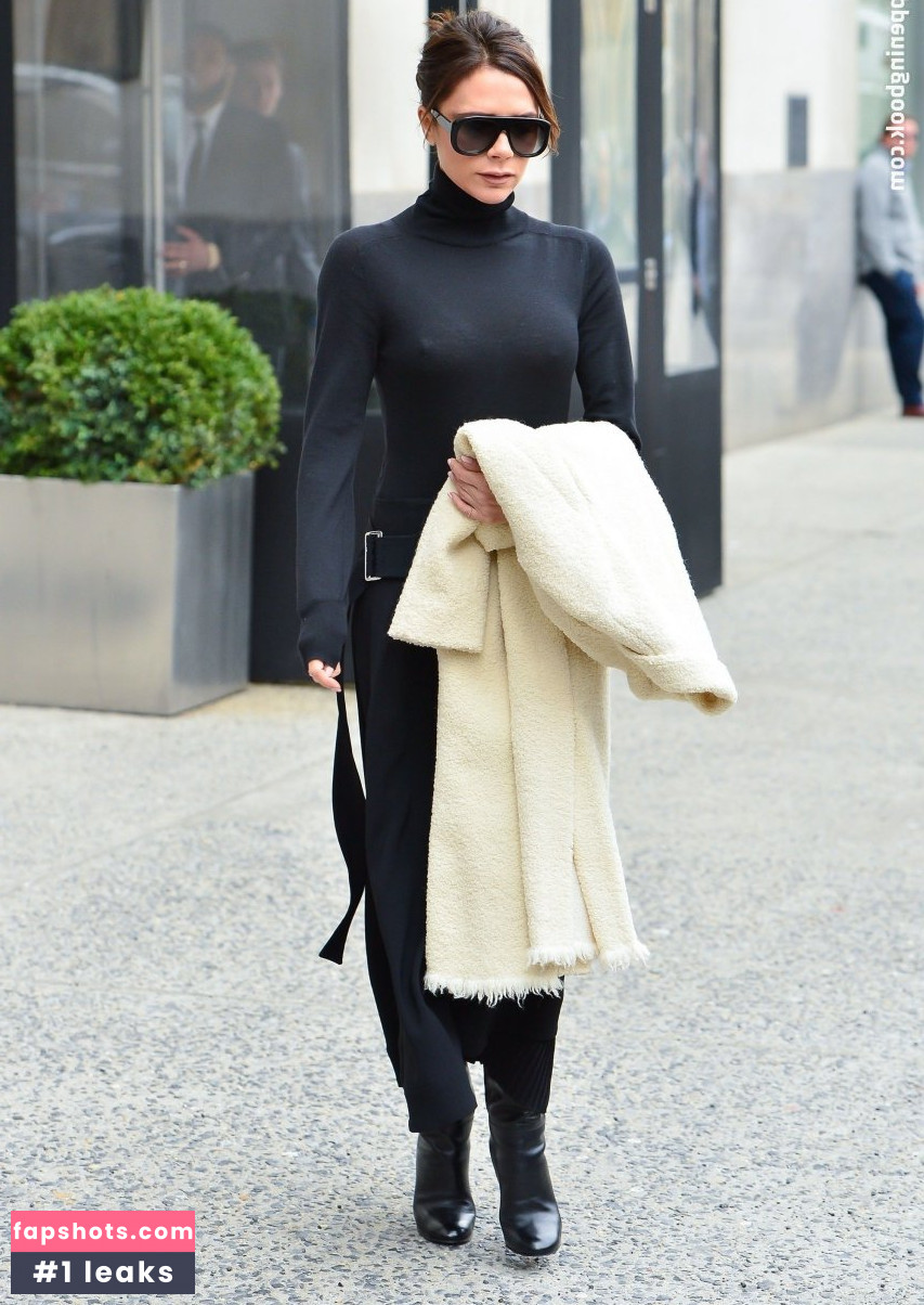 Victoria Beckham gallery photo #773