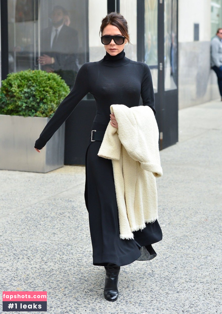 Victoria Beckham gallery photo #775