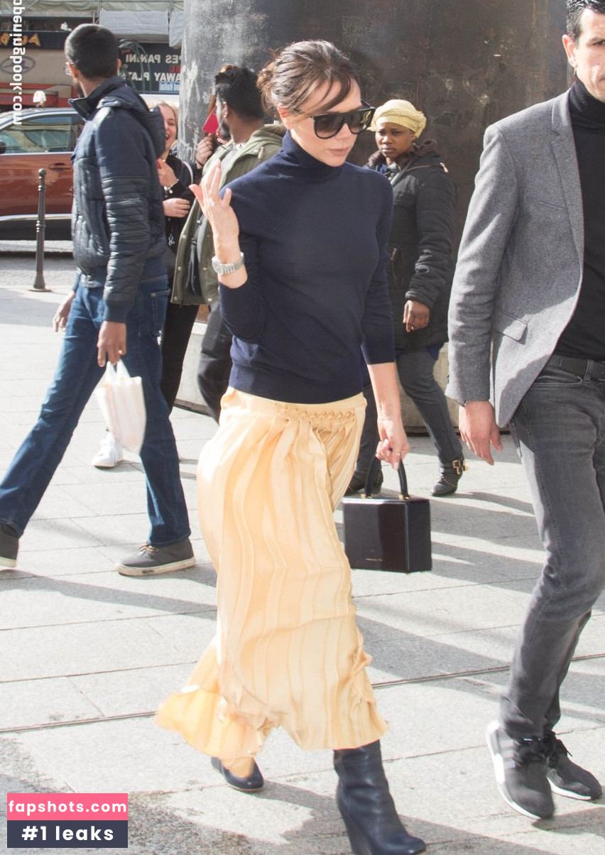 Victoria Beckham gallery photo #785