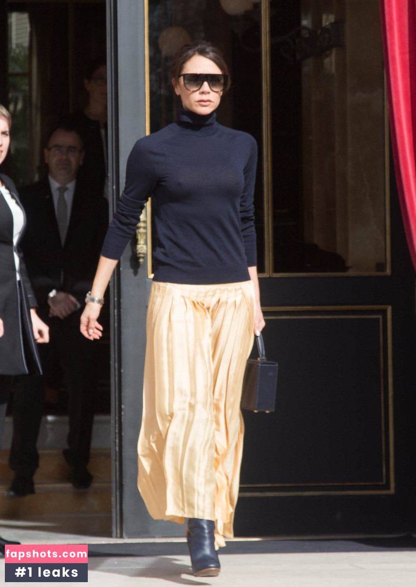 Victoria Beckham gallery photo #790