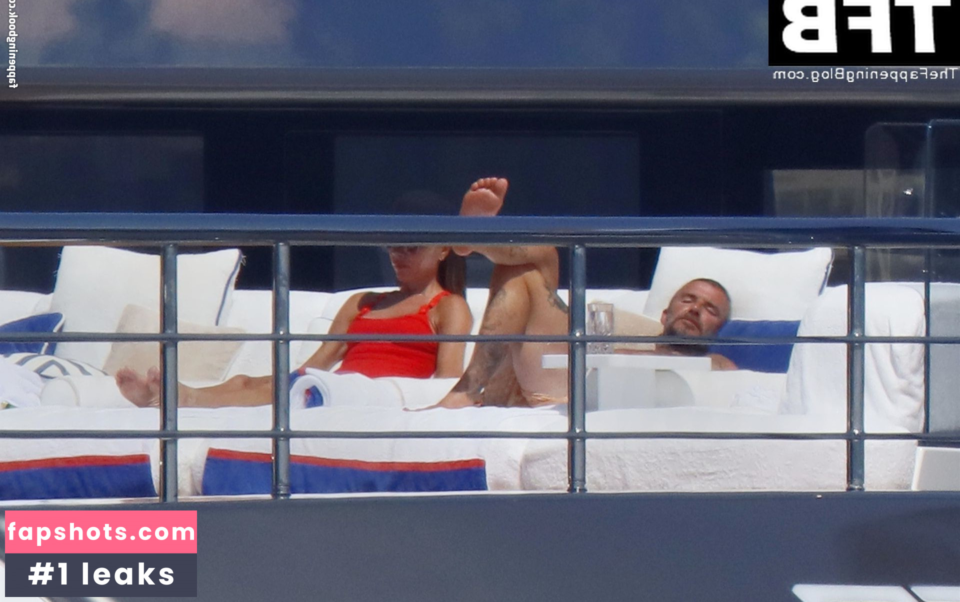 Victoria Beckham gallery photo #83