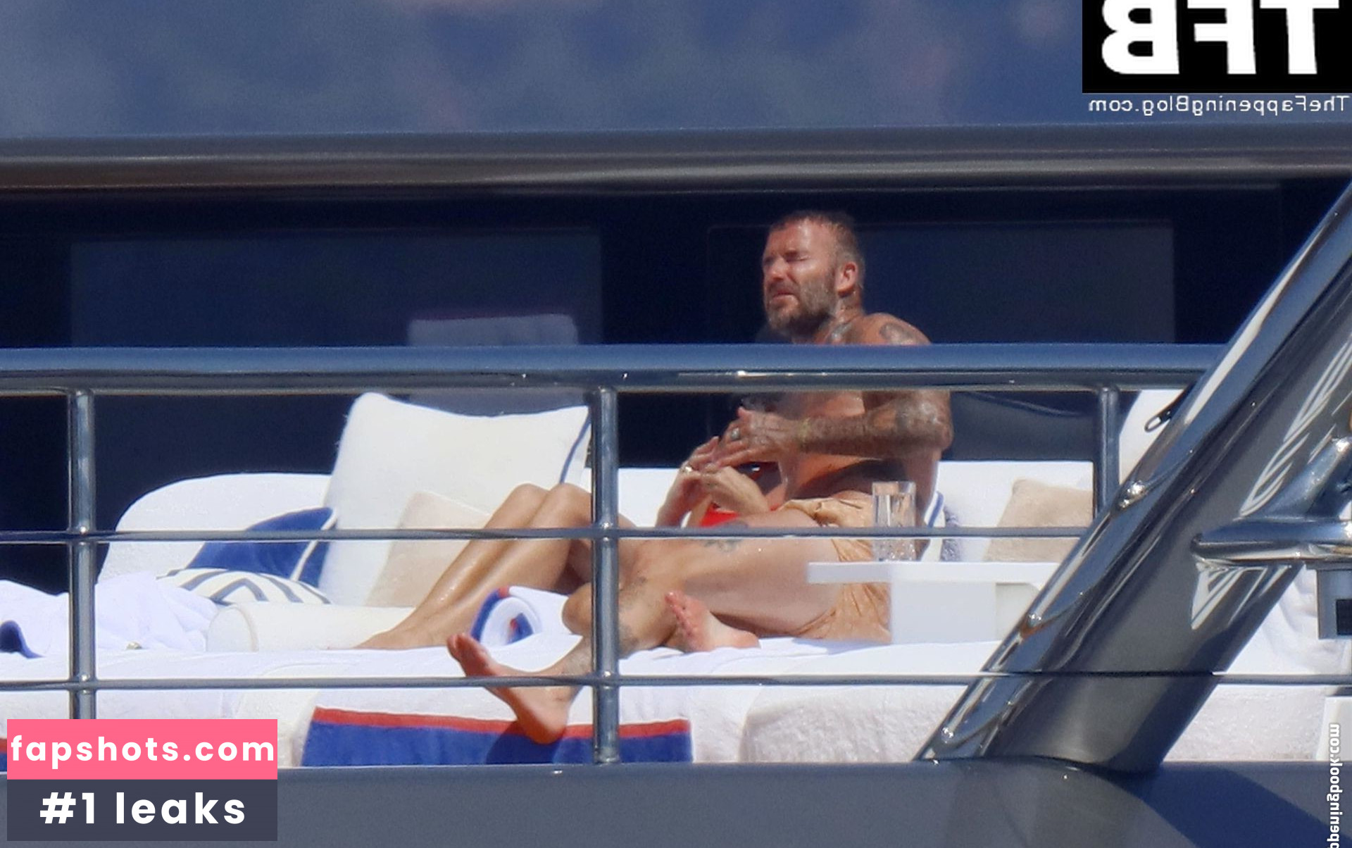 Victoria Beckham gallery photo #85