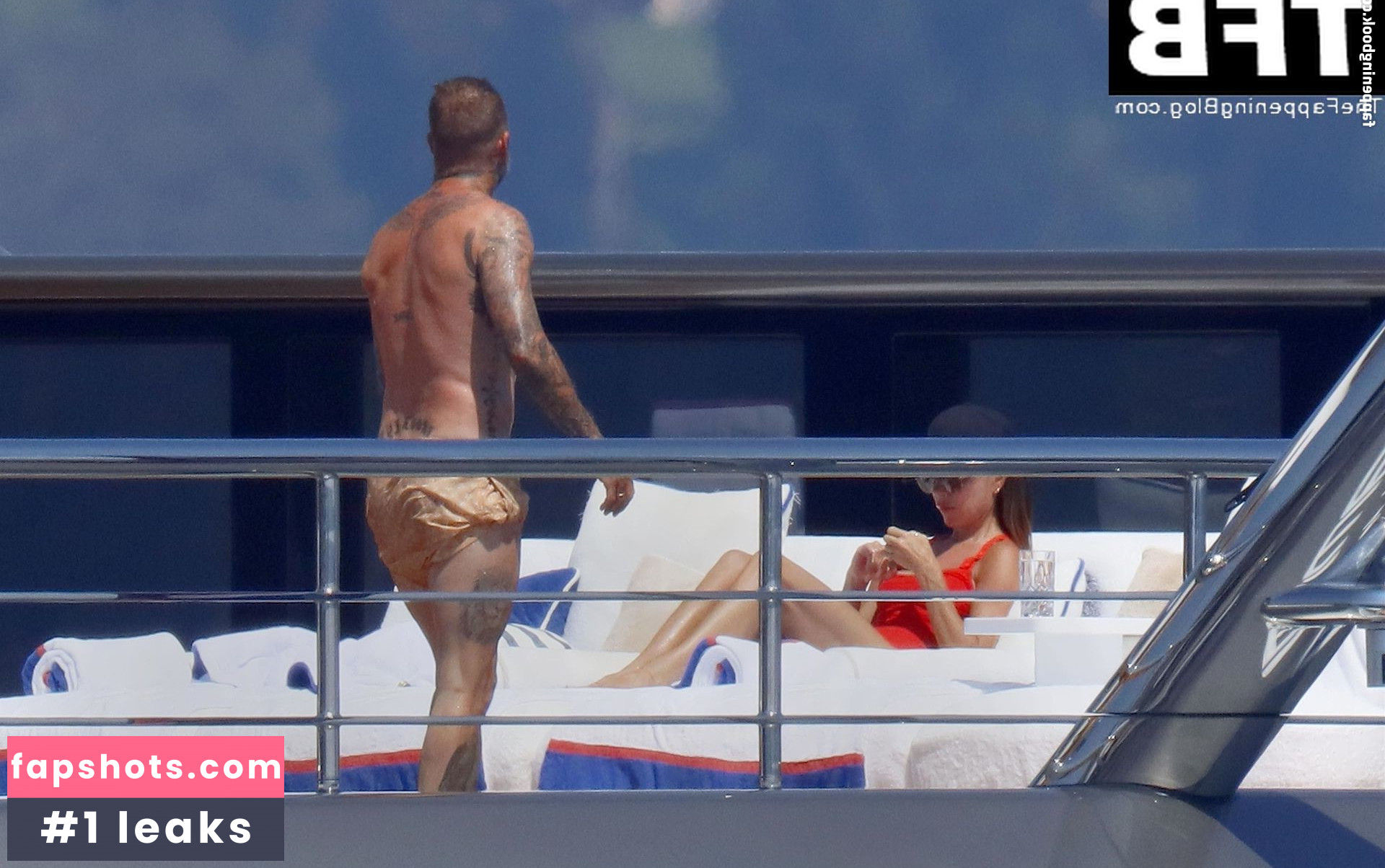 Victoria Beckham gallery photo #87