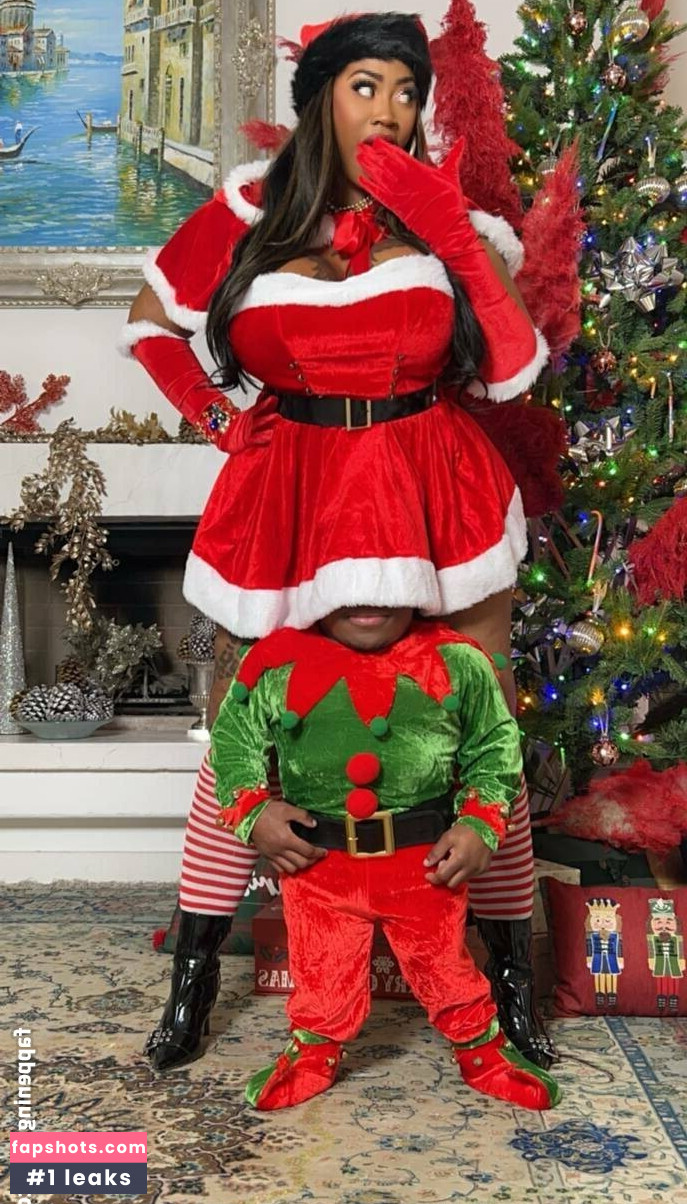 Victoria Cakes nude babe gallery