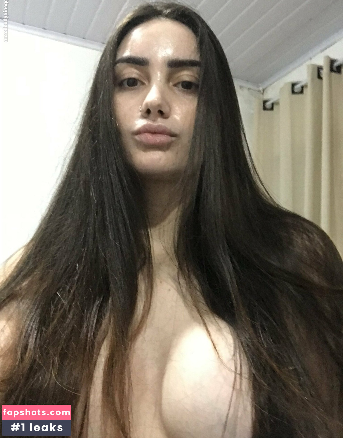 Victoria Camargo nude babe gallery