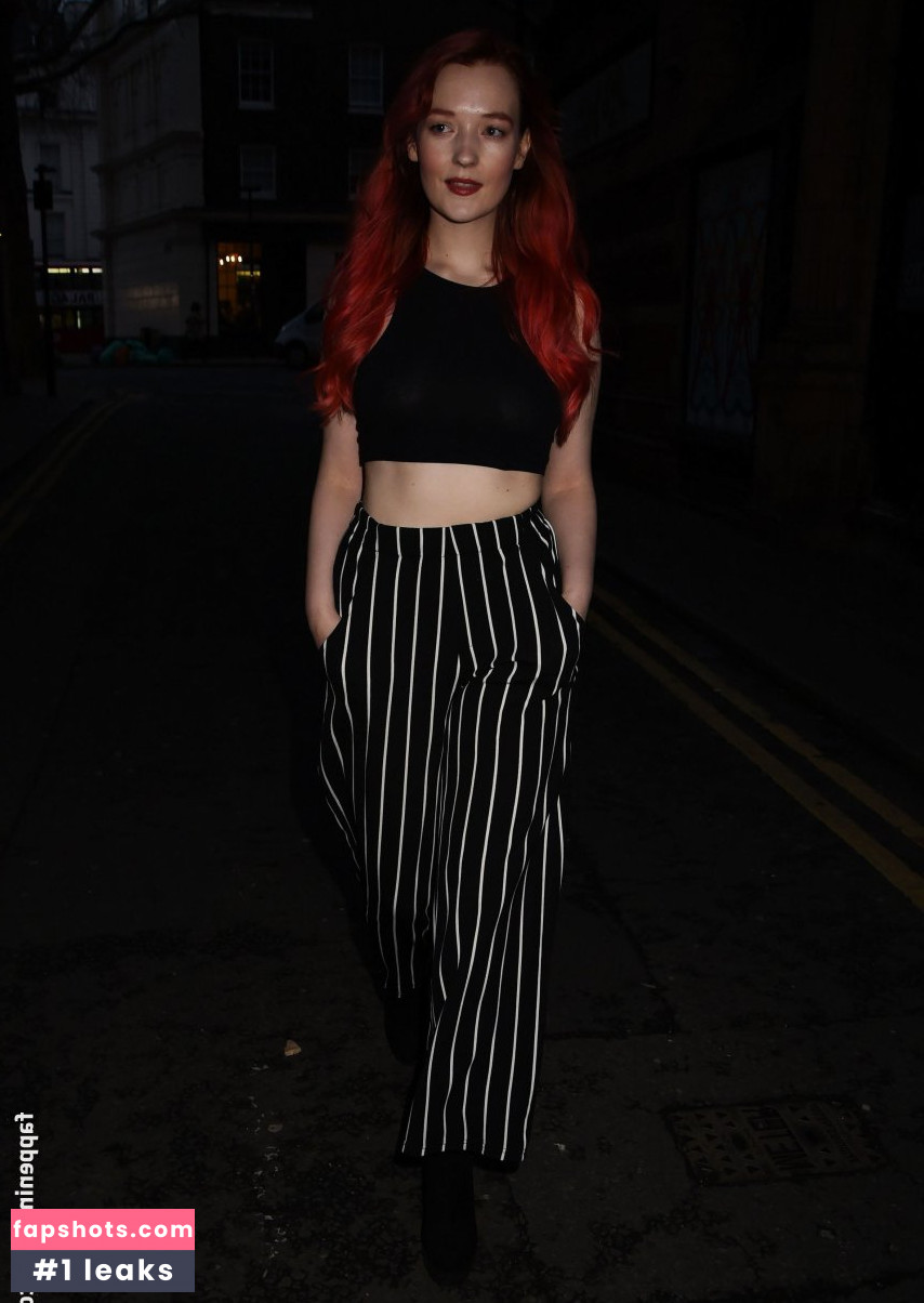 Victoria Clay gallery photo #110