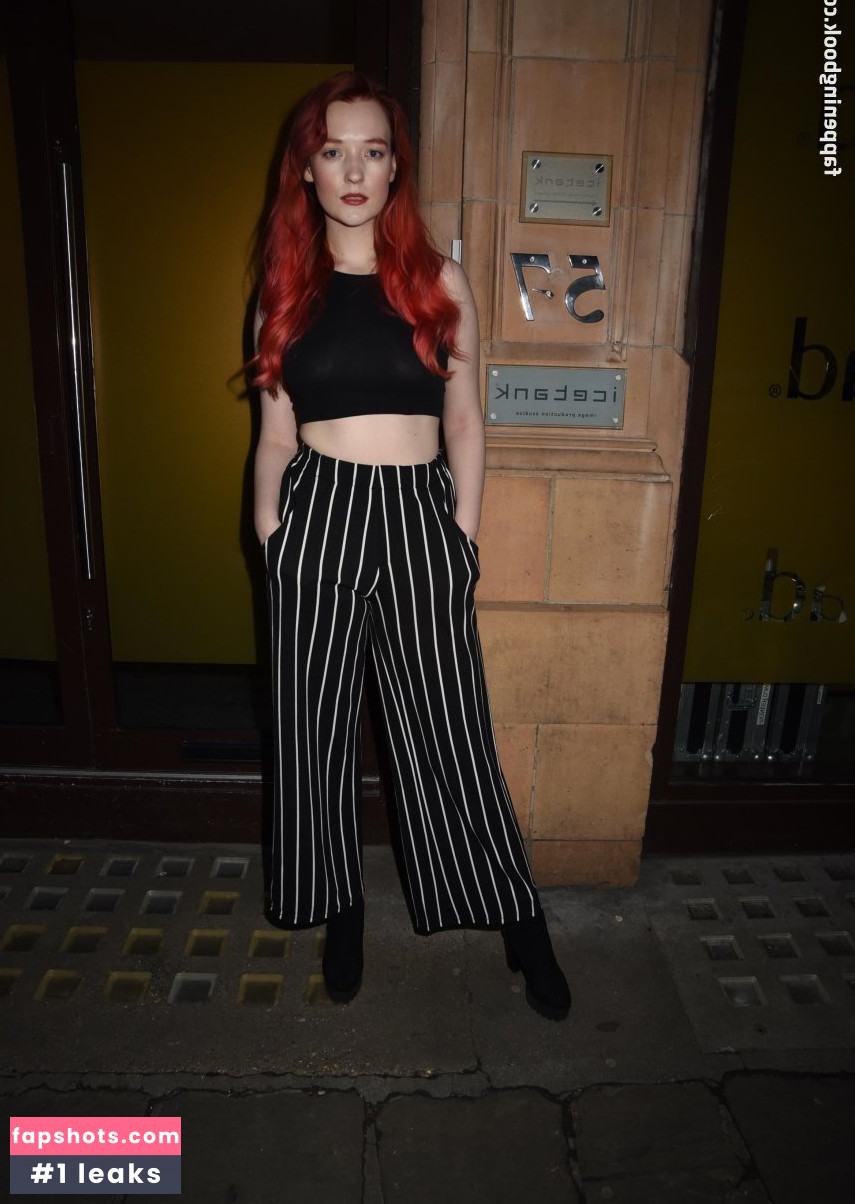 Victoria Clay gallery photo #124