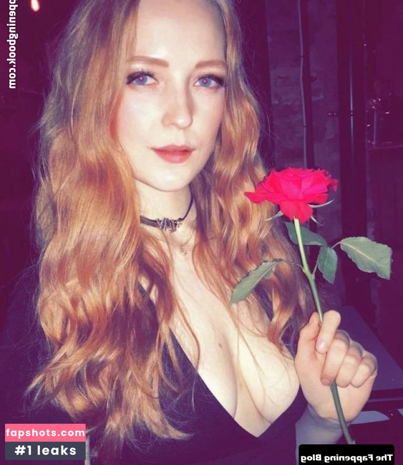 Victoria Clay gallery photo #27