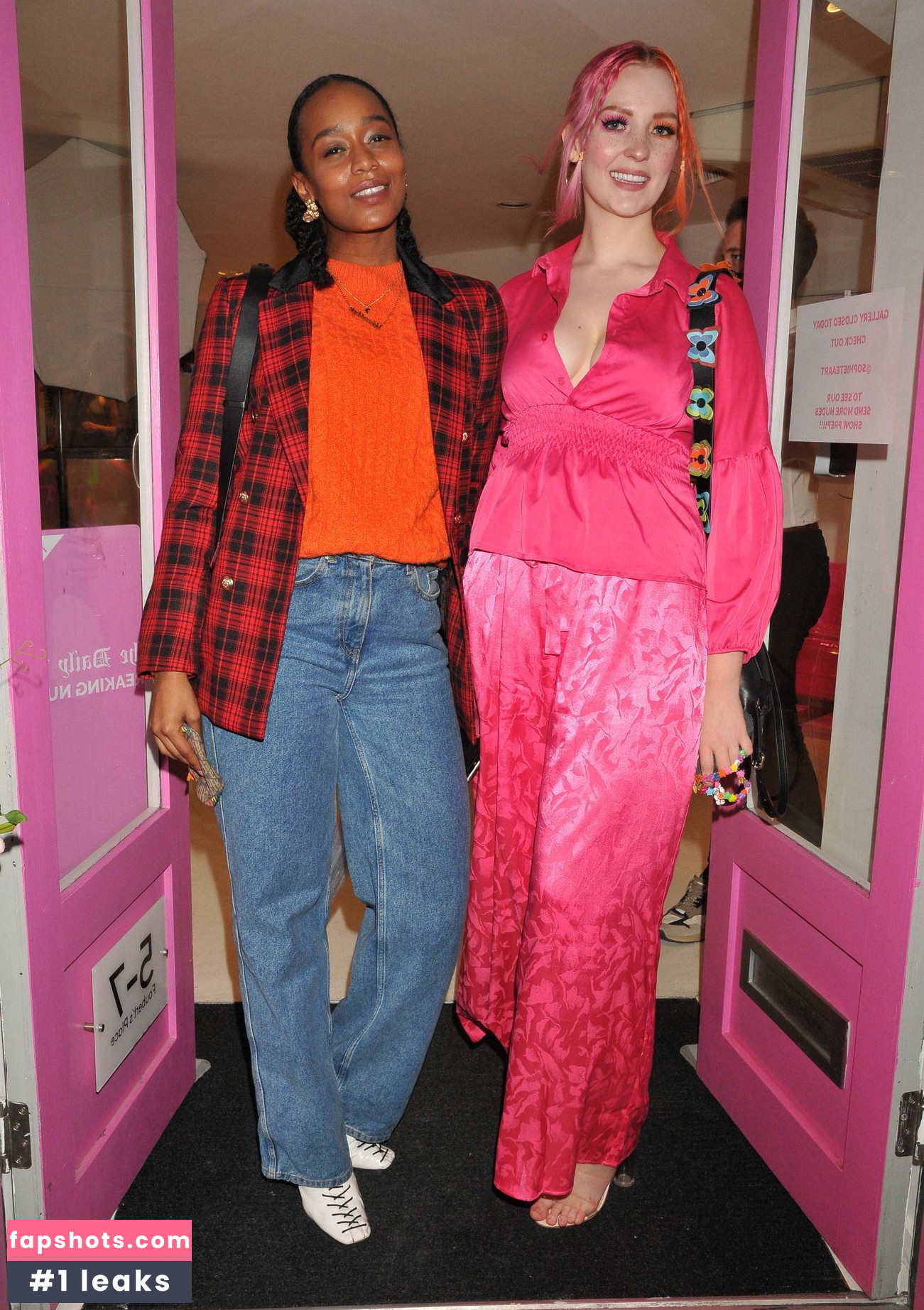 Victoria Clay gallery photo #65