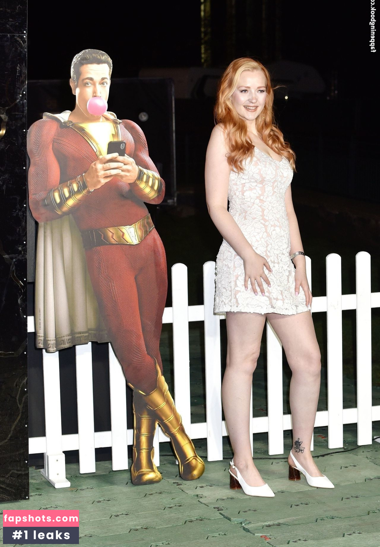 Victoria Clay gallery photo #74