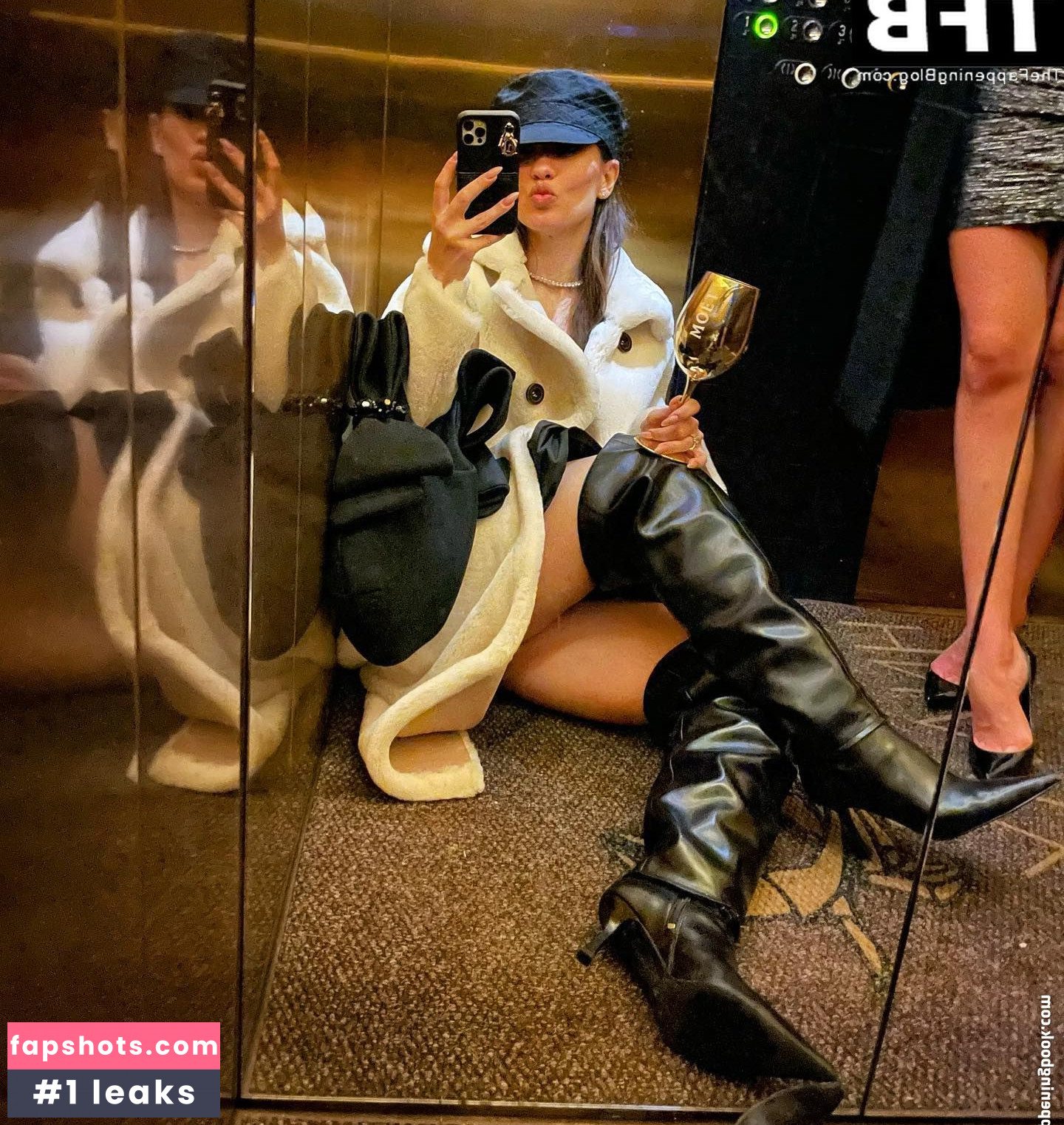 Victoria Dayneko gallery photo #13