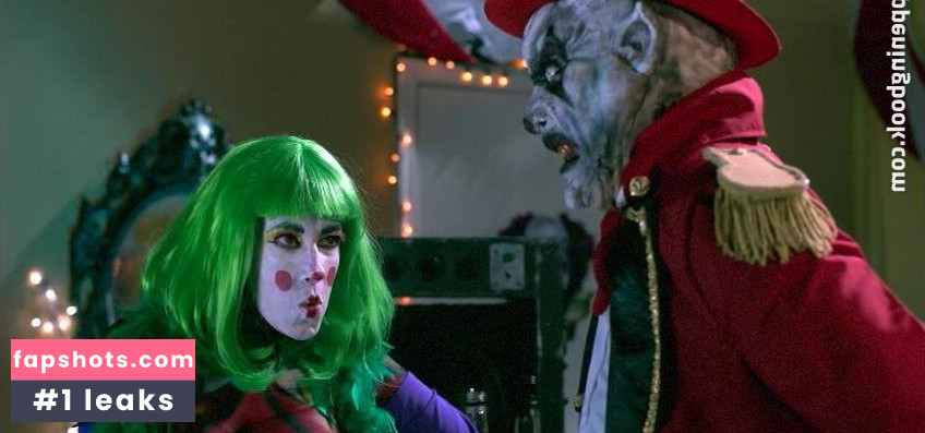 Victoria De Mare gallery photo #16