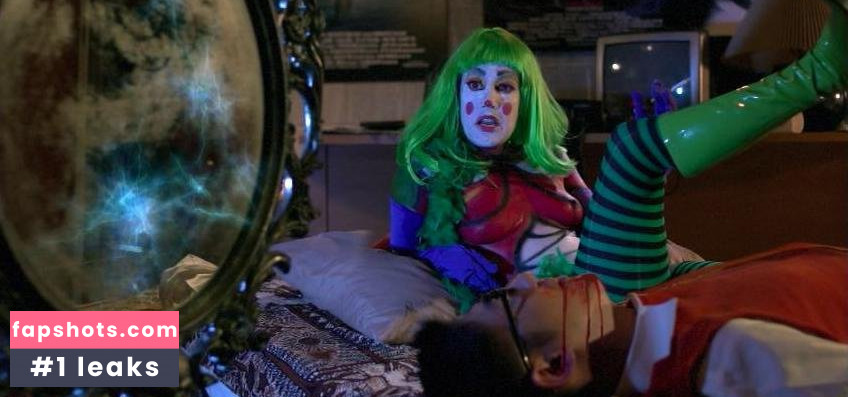 Victoria De Mare gallery photo #20