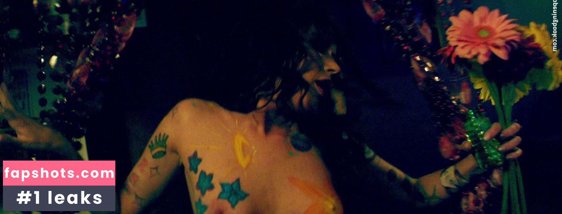 Victoria De Mare gallery photo #9