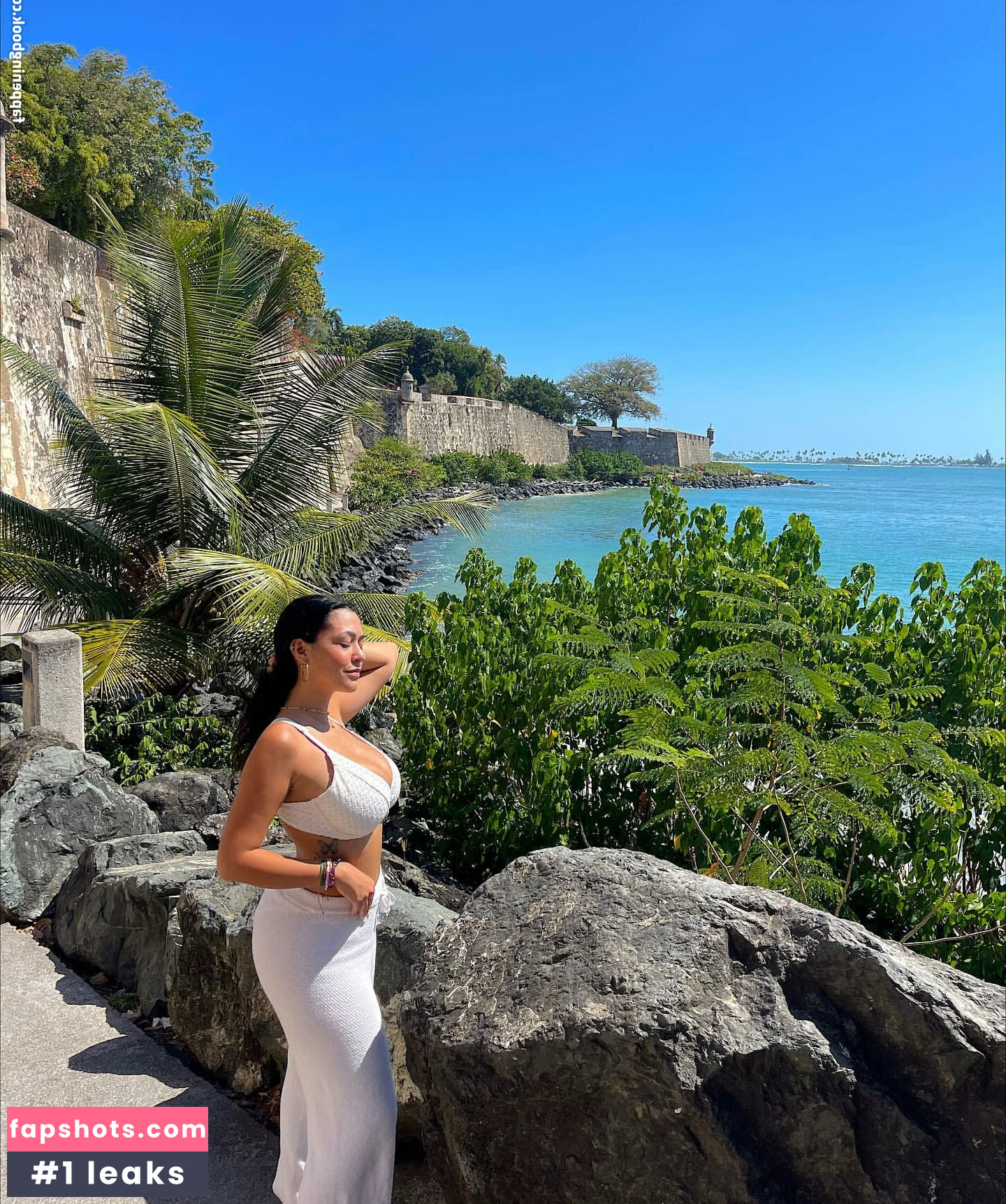 Victoria Domenech gallery photo #13