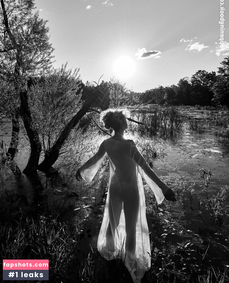 Victoria Germyn gallery photo #68