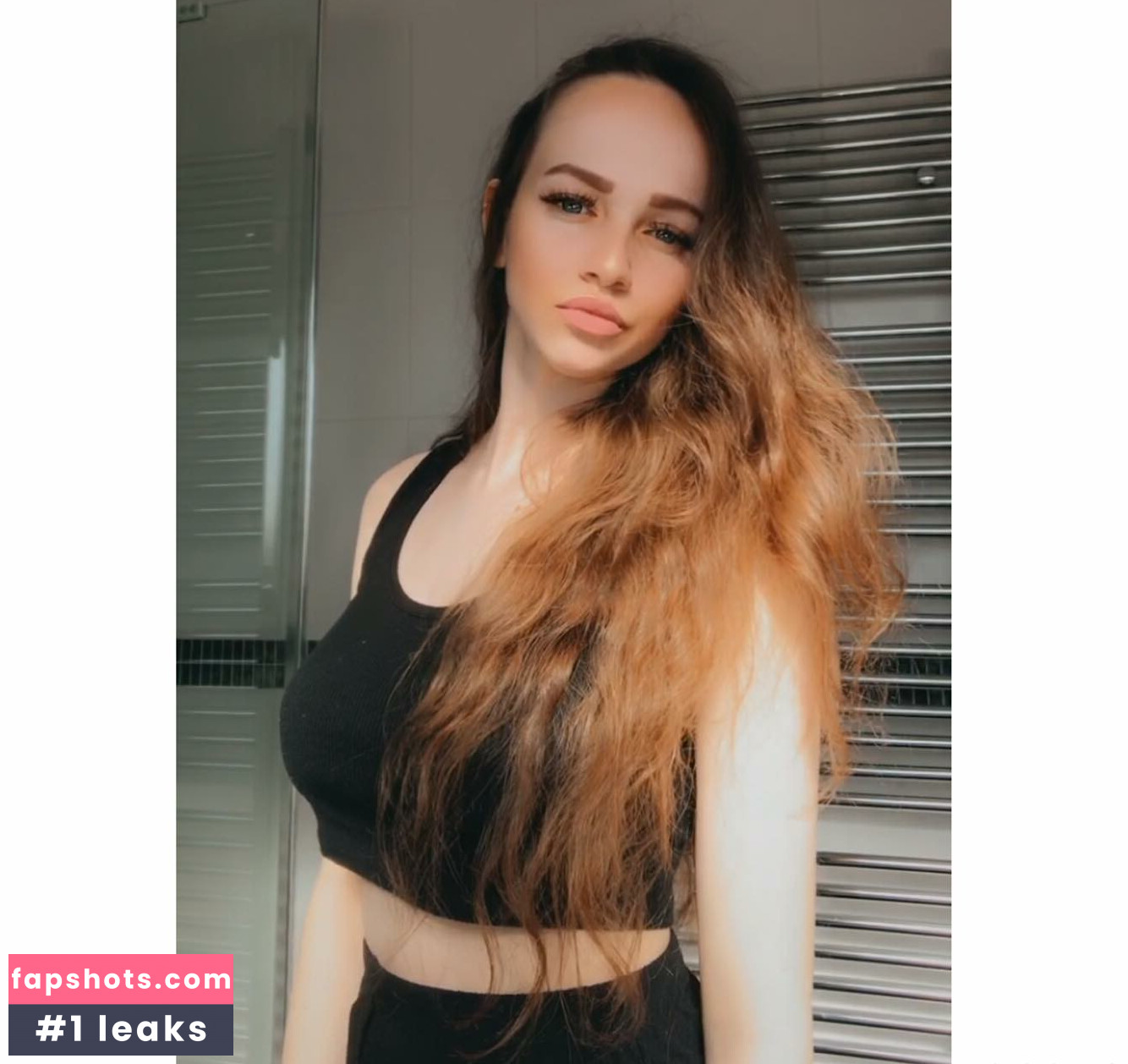 Victoria Hillyard gallery photo #23