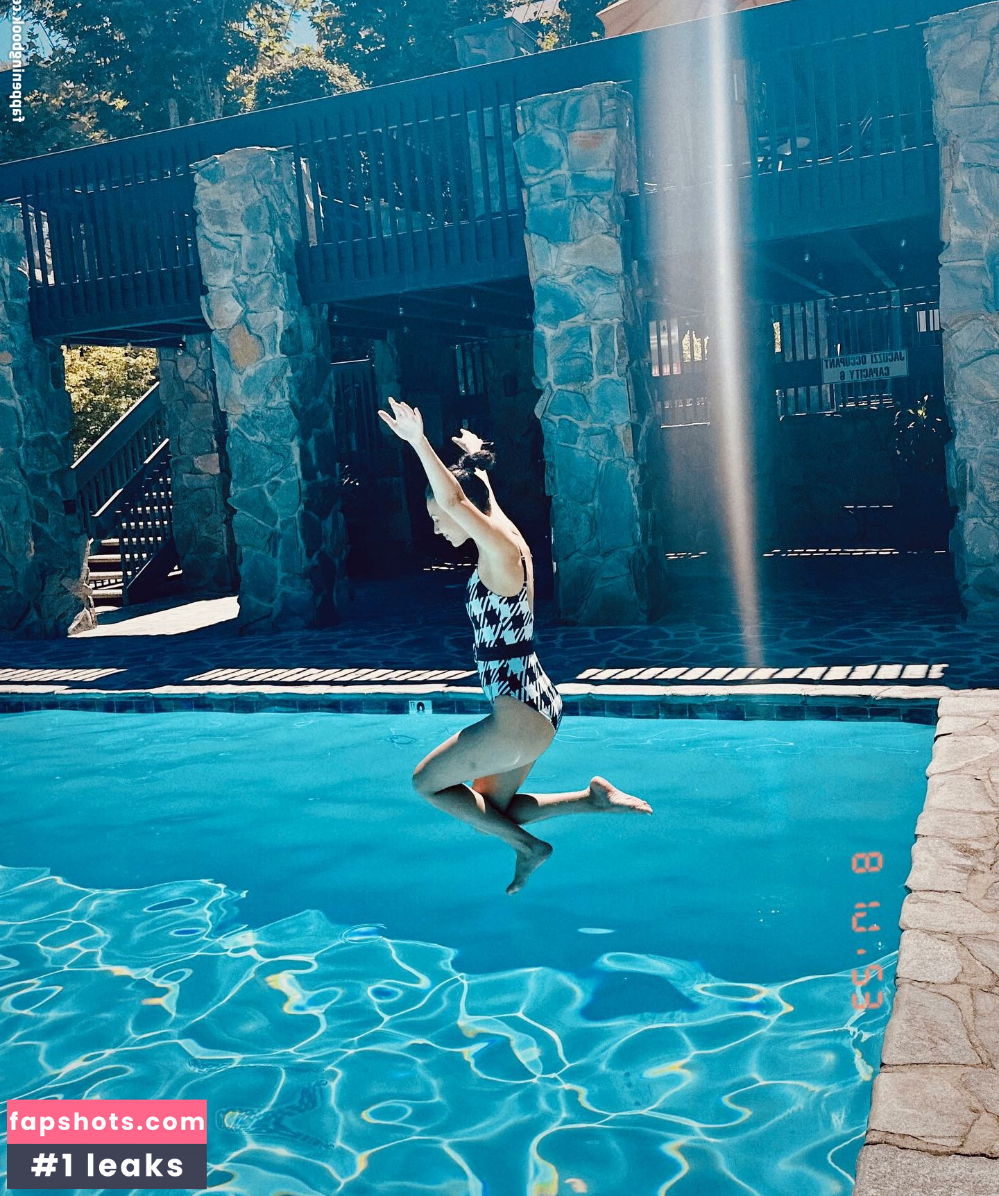 Victoria Justice gallery photo #1110