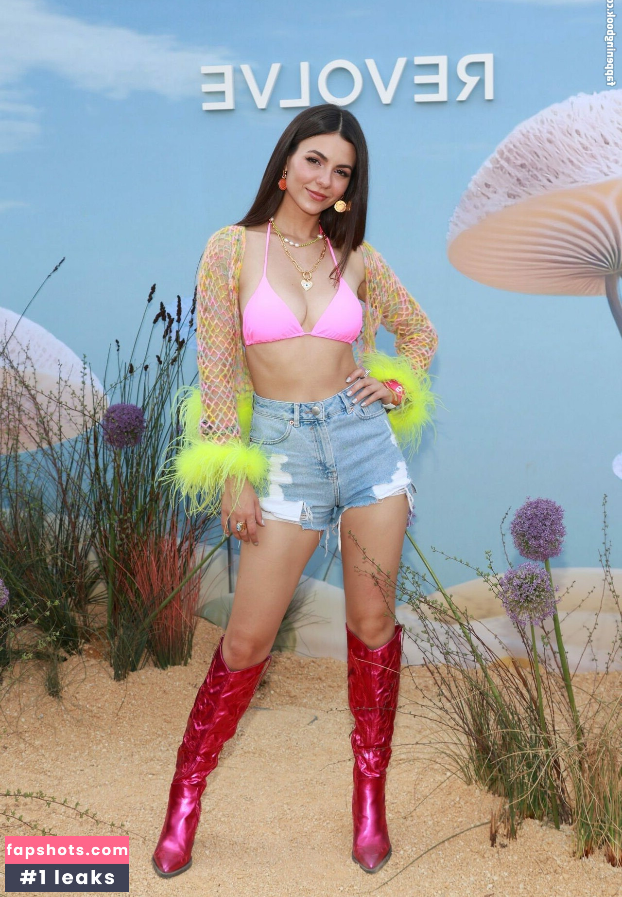 Victoria Justice gallery photo #1720