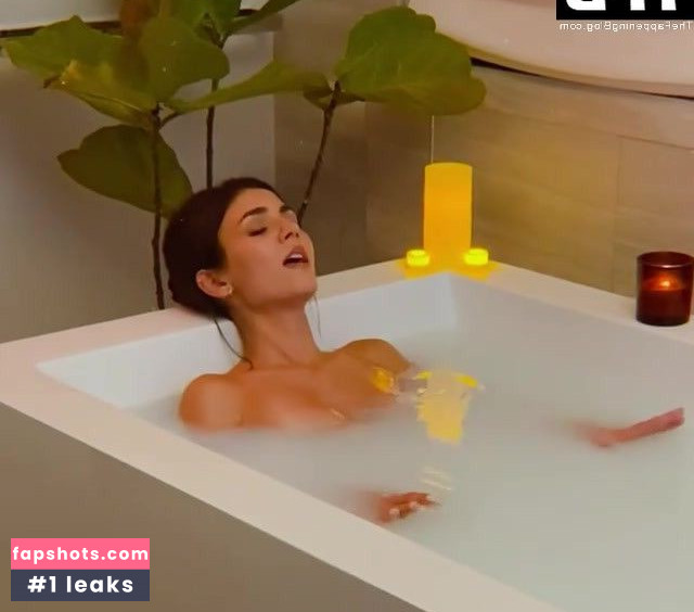 Victoria Justice gallery photo #2049