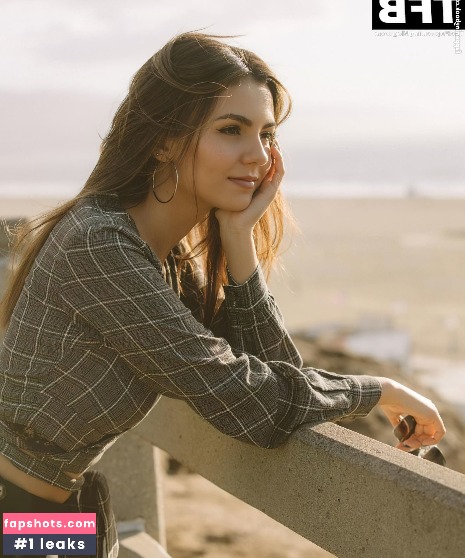 Victoria Justice Nahé úniky fotek pouze od fanoušků #2451 - Fapshots