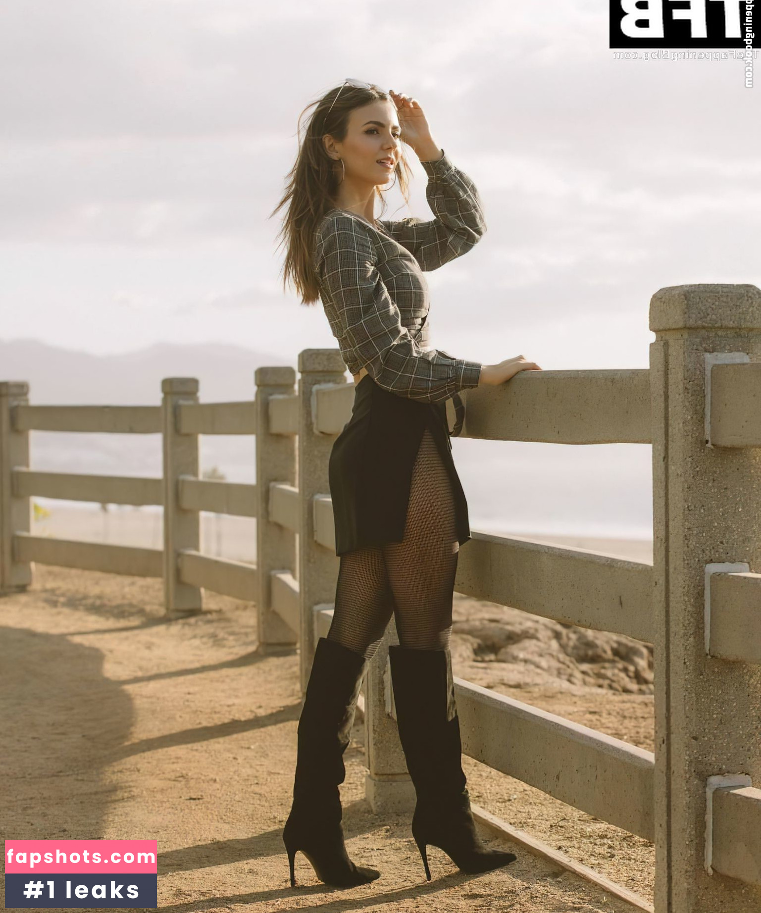 Victoria Justice Nahé úniky fotek pouze od fanoušků #2452 - Fapshots