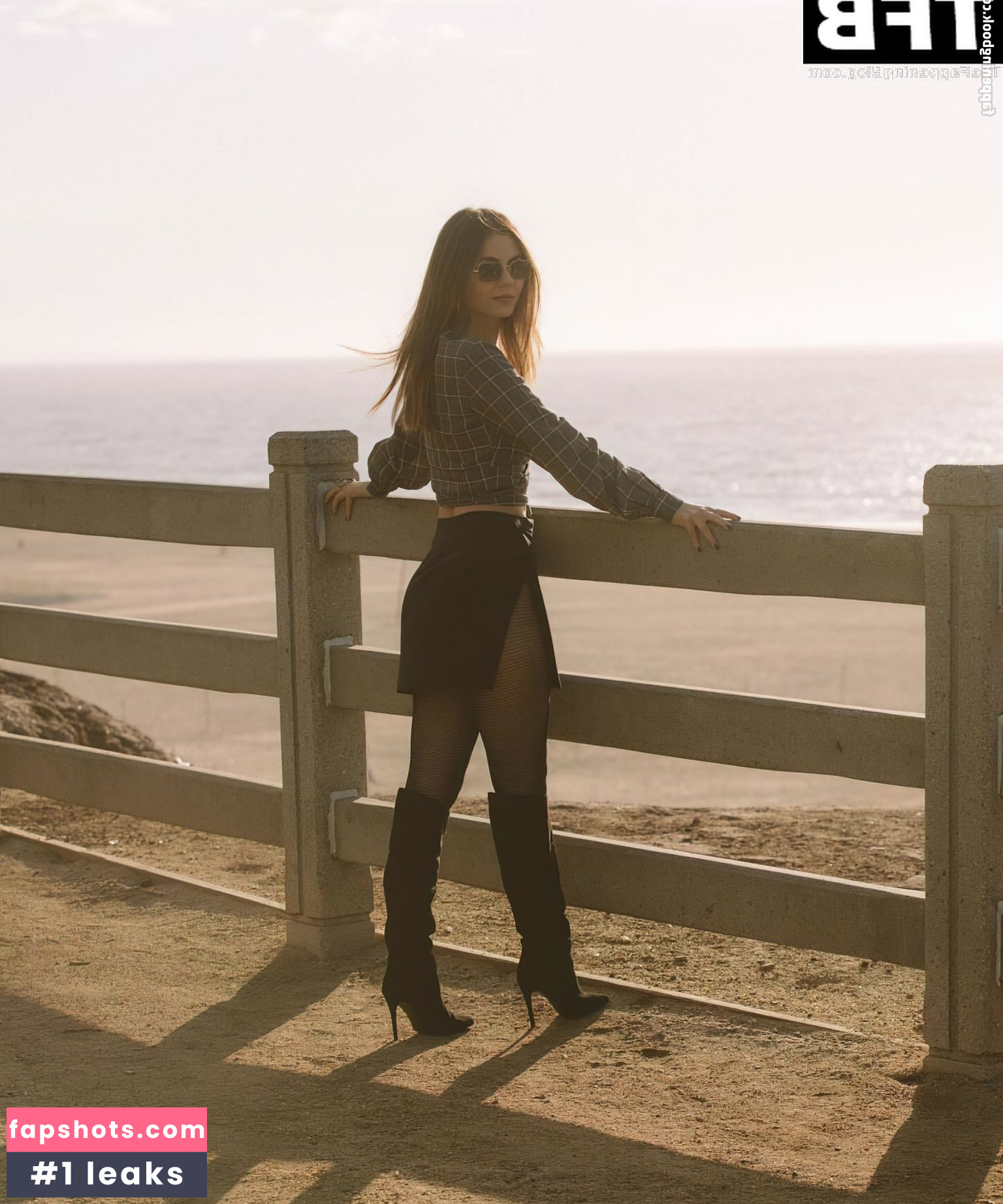 Victoria Justice Nahé úniky fotek pouze od fanoušků #2457 - Fapshots