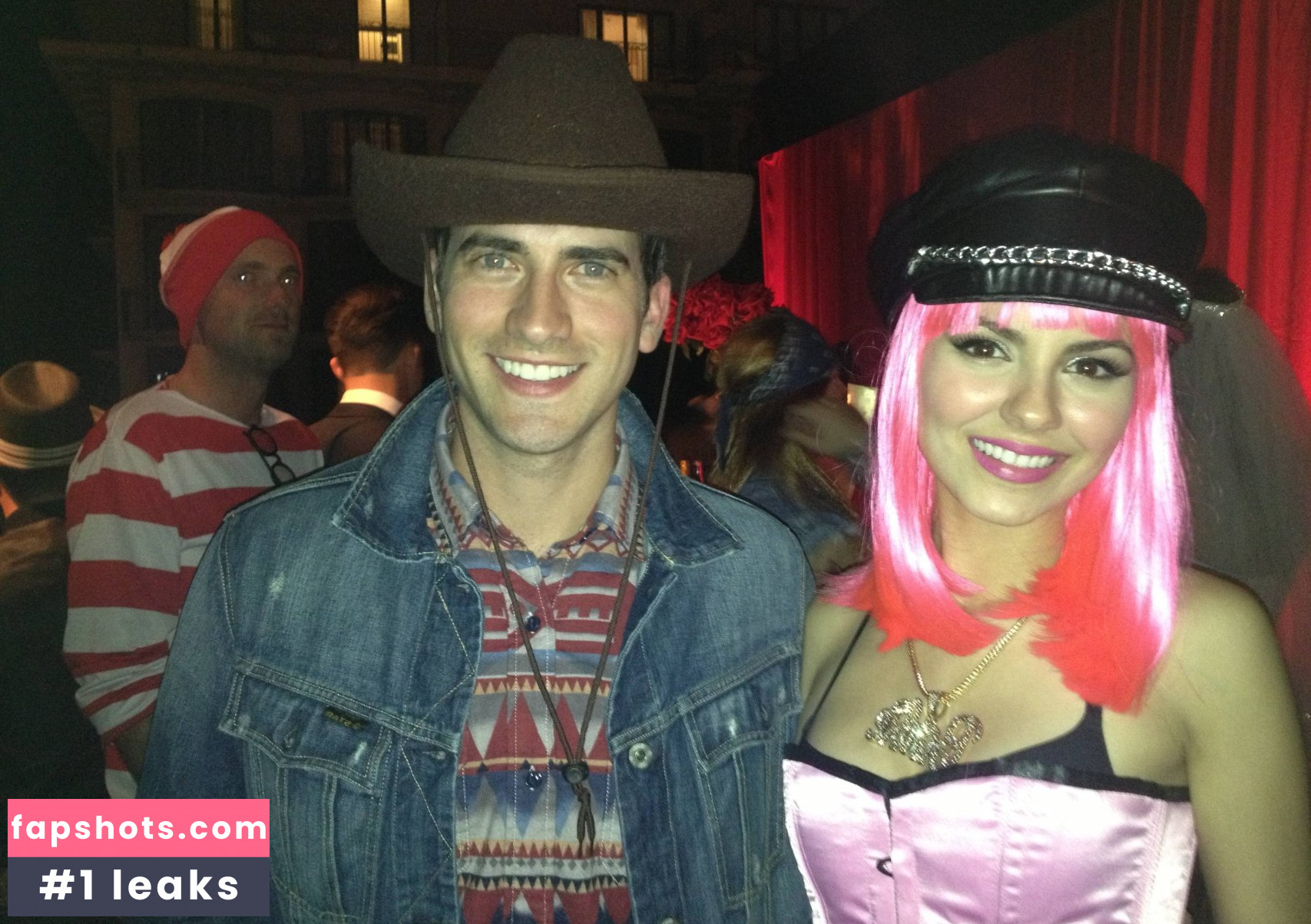 Victoria Justice Nahé úniky fotek pouze od fanoušků #2819 - Fapshots