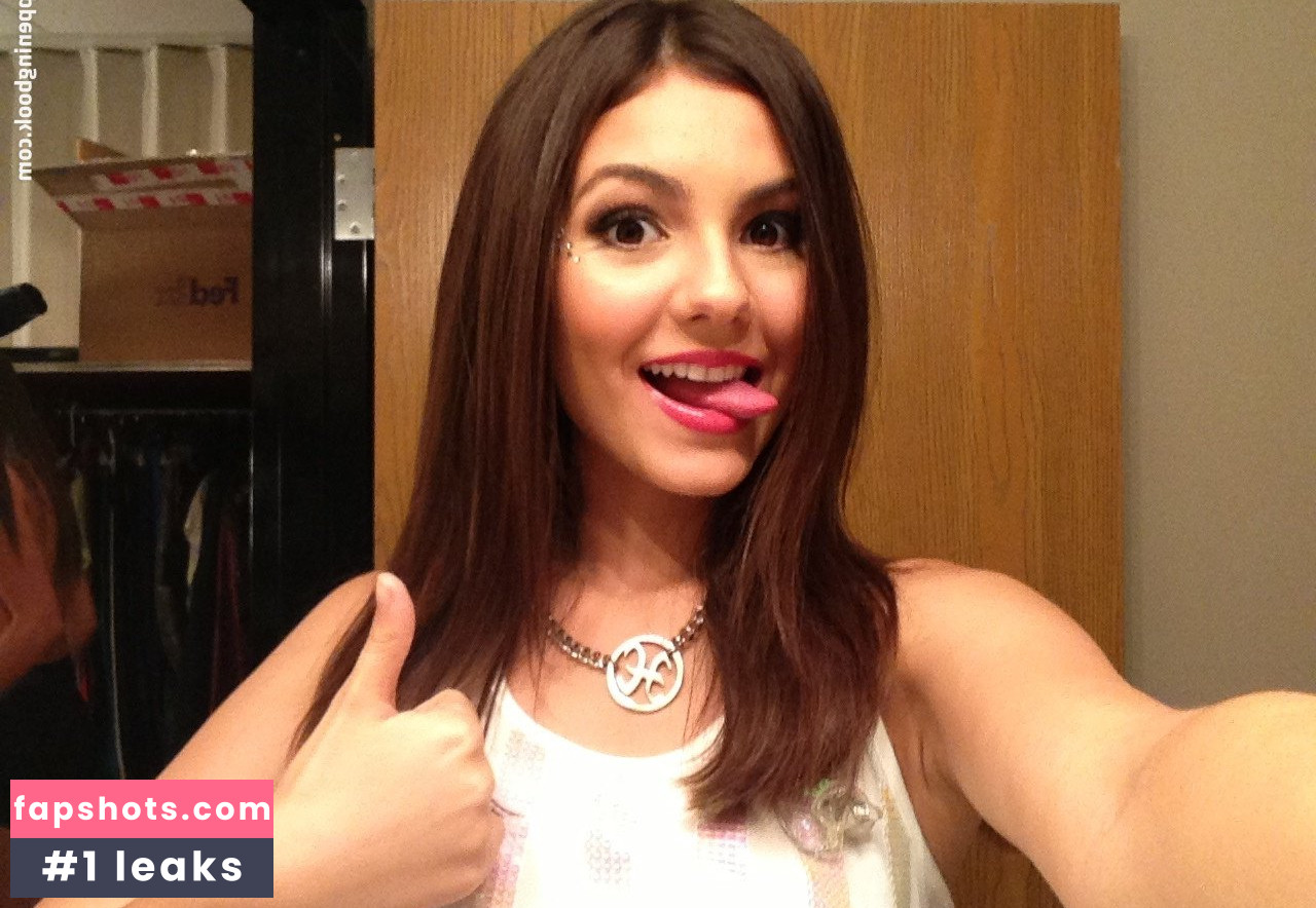 Victoria Justice Nahé úniky fotek pouze od fanoušků #2822 - Fapshots