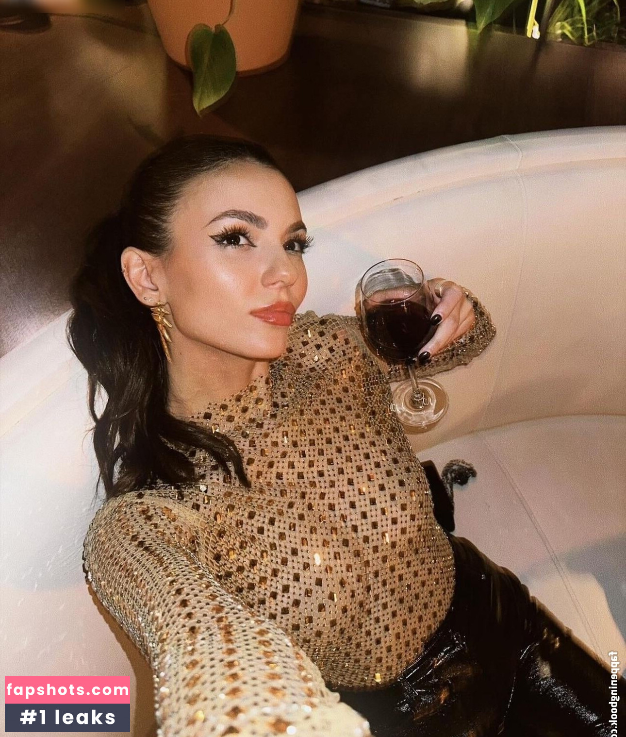 Victoria Justice gallery photo #543