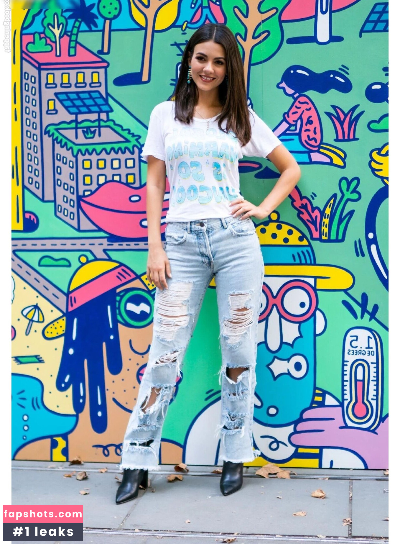 Victoria Justice gallery photo #585