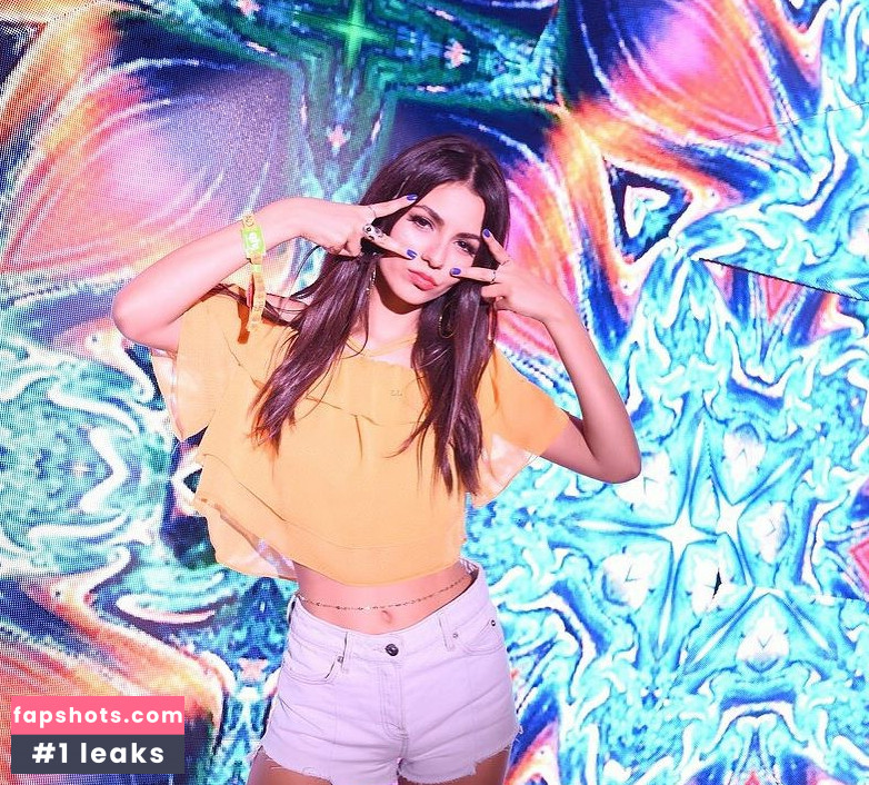 Victoria Justice gallery photo #948