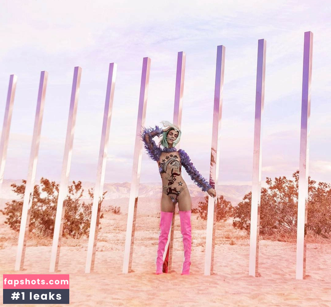 Victoria Justice gallery photo #950