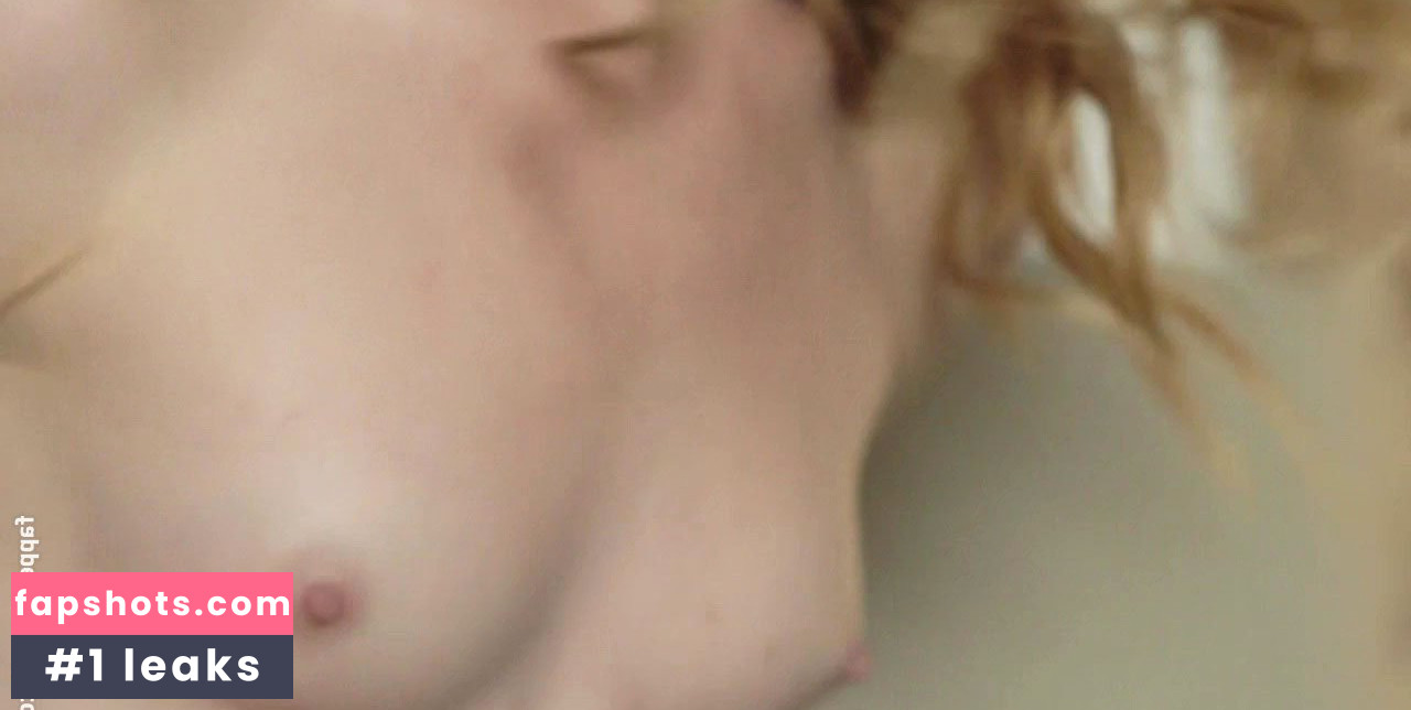 Victoria Levine gallery photo #5