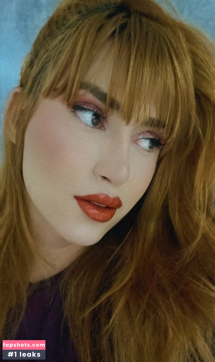 Victoria Müller gallery photo #14