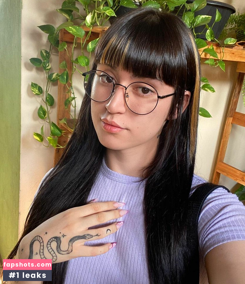 Victoria Müller gallery photo #7