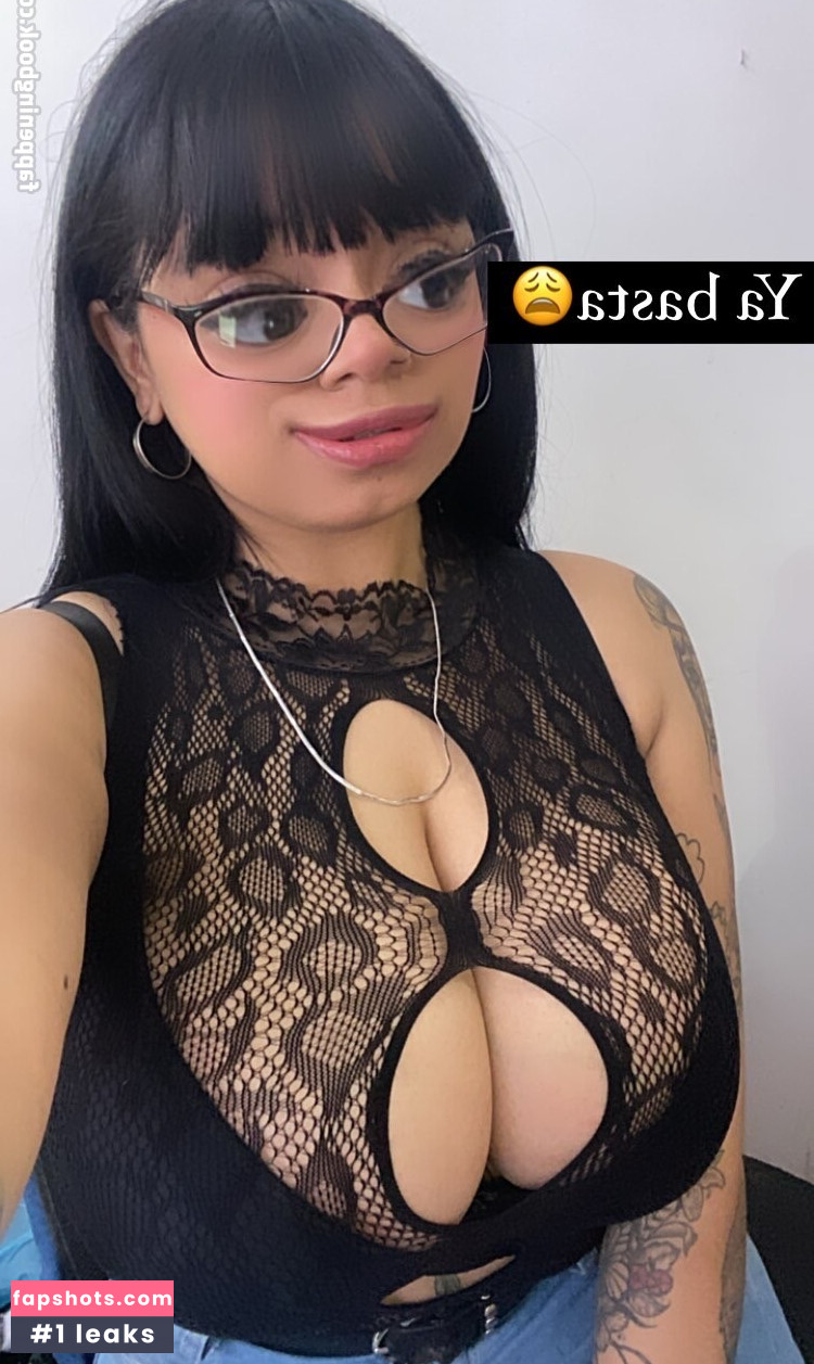 Victoria Ontiveros gallery photo #17