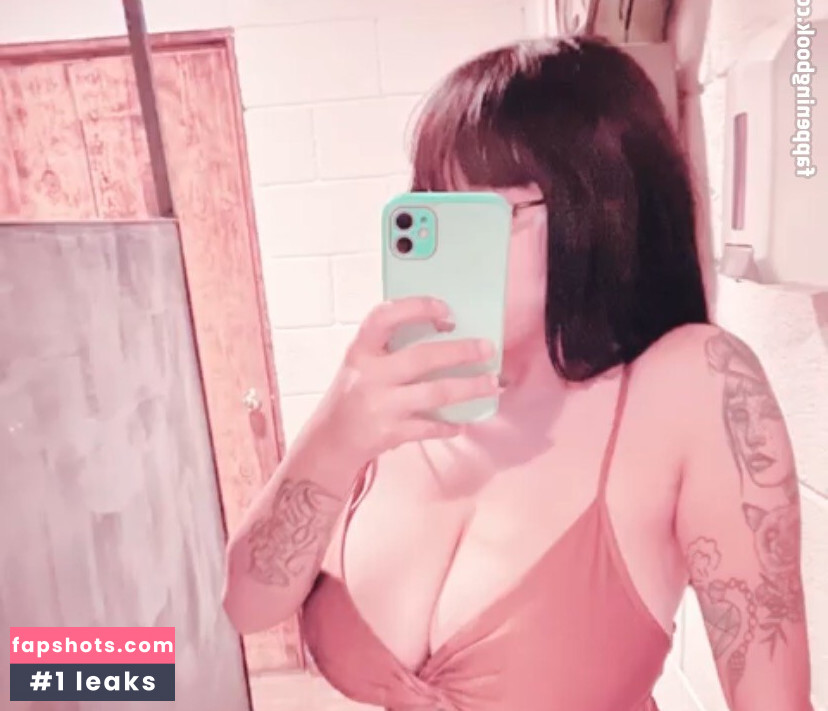 Victoria Ontiveros gallery photo #5