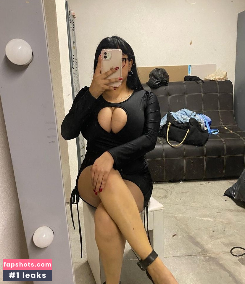 Victoria Ontiveros gallery photo #7