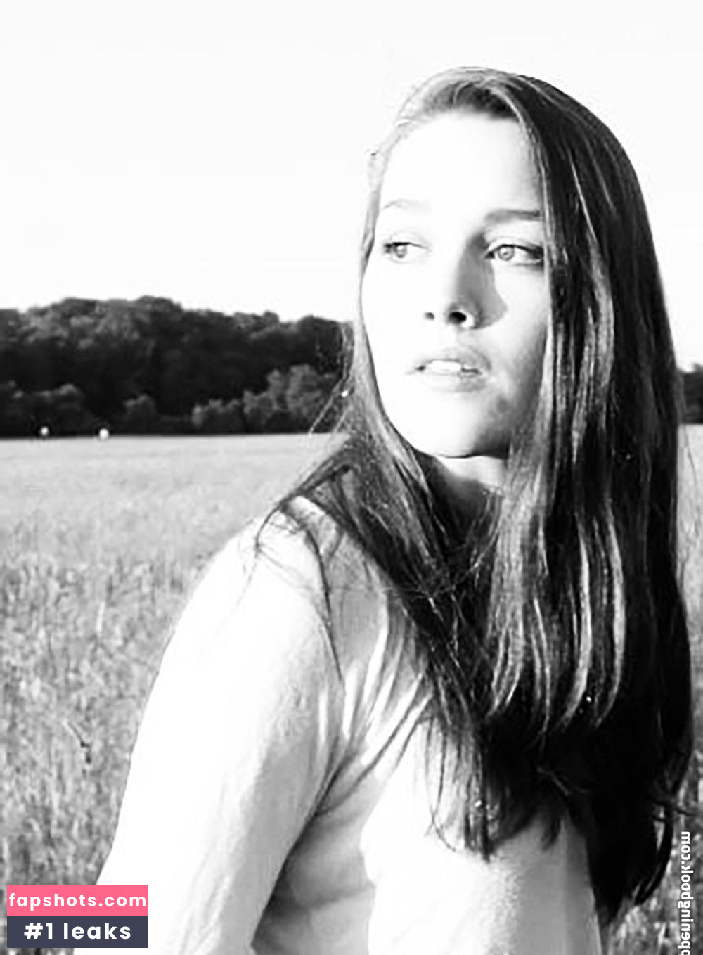 Victoria Pedretti Nahé úniky fotek pouze od fanoušků #81 - Fapshots