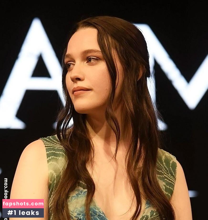 Victoria Pedretti Nahé úniky fotek pouze od fanoušků #82 - Fapshots