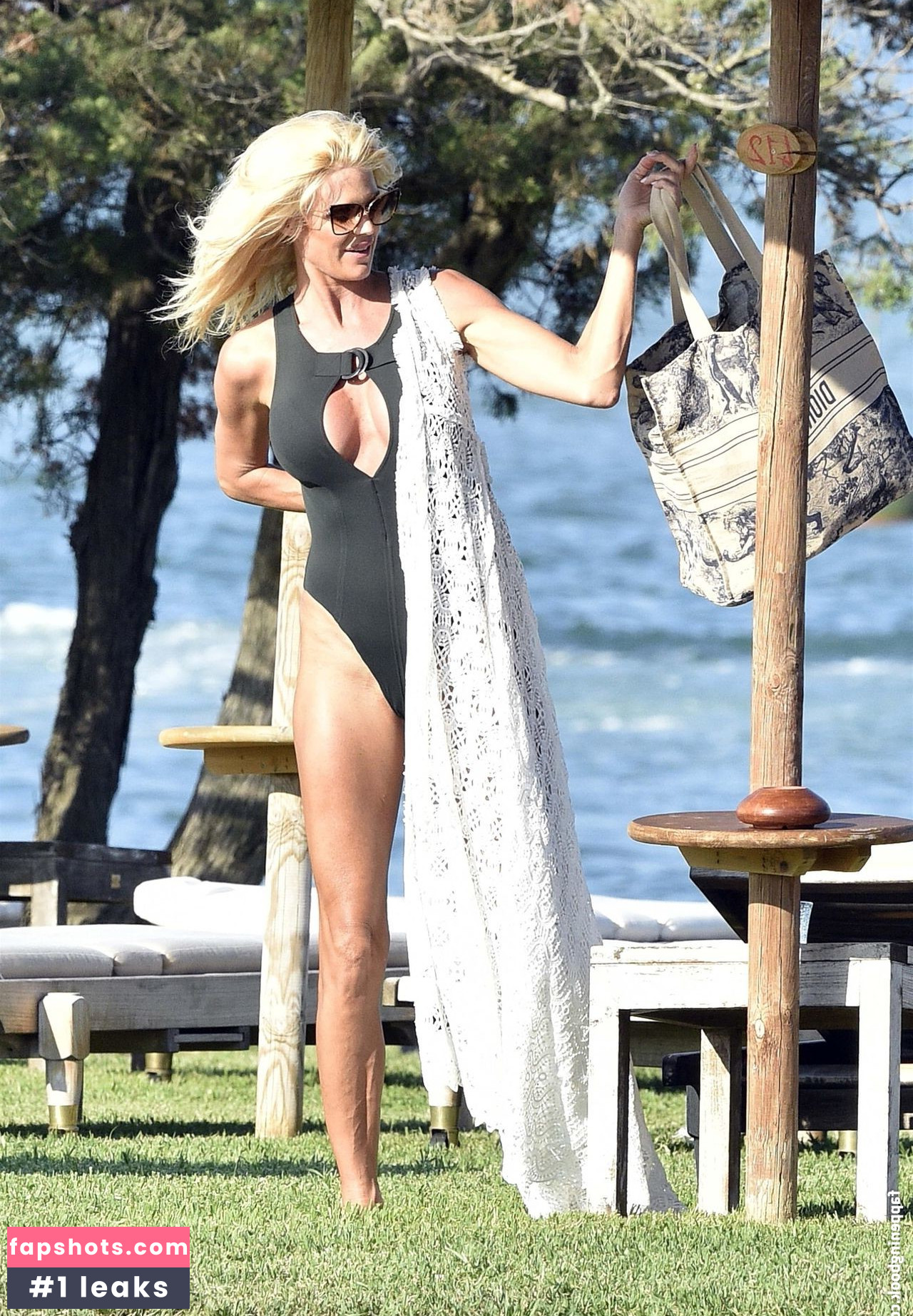 Victoria Silvstedt gallery photo #1718