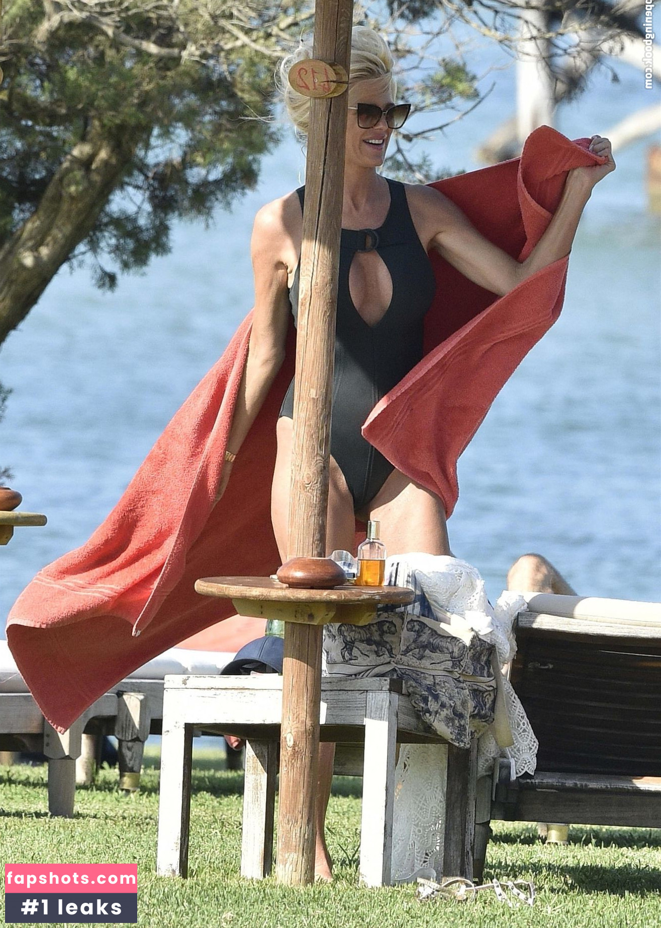 Victoria Silvstedt gallery photo #1742