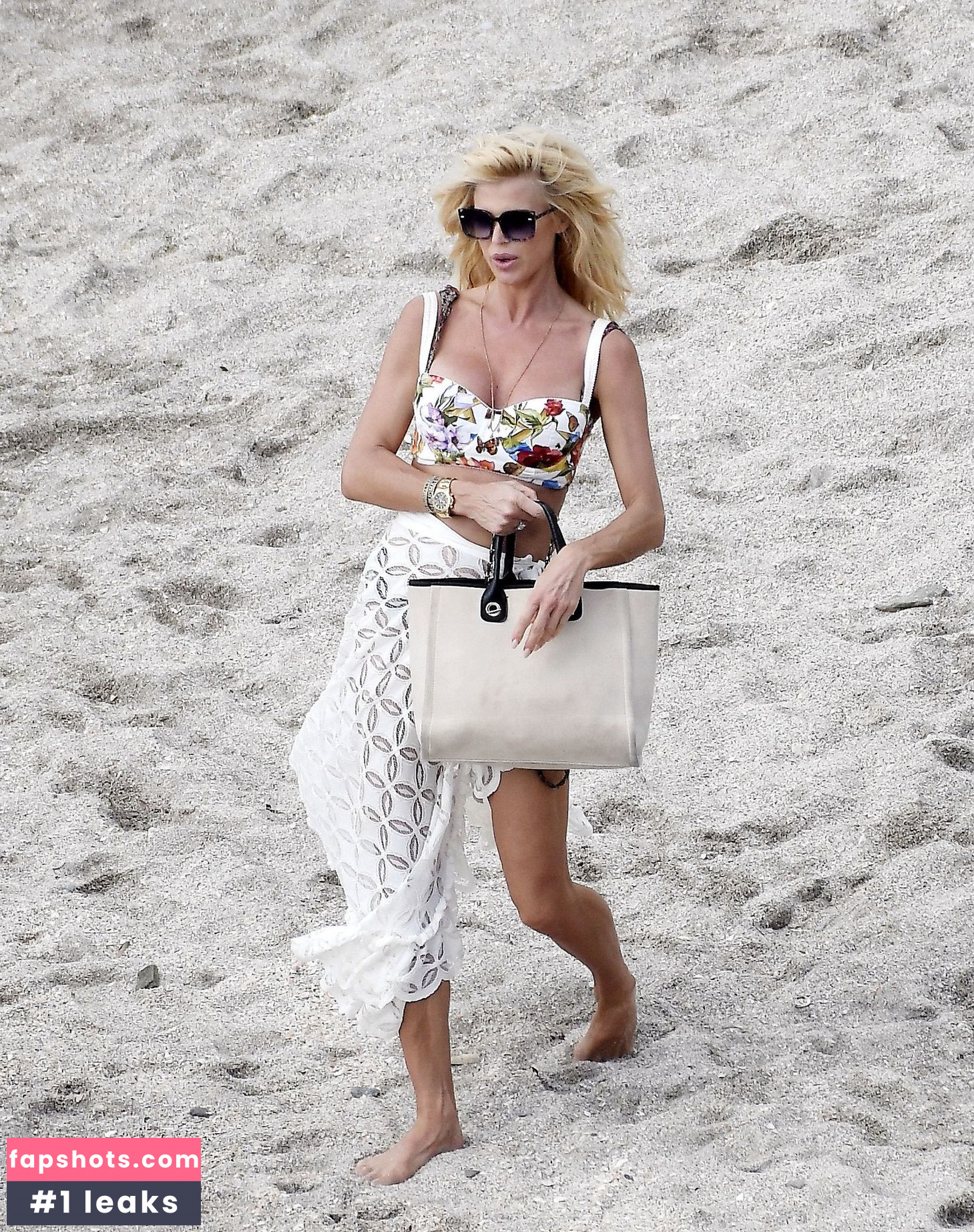 Victoria Silvstedt gallery photo #2066